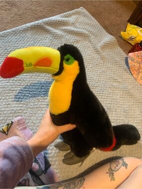 FAO Schwarz 2016 Toucan plush